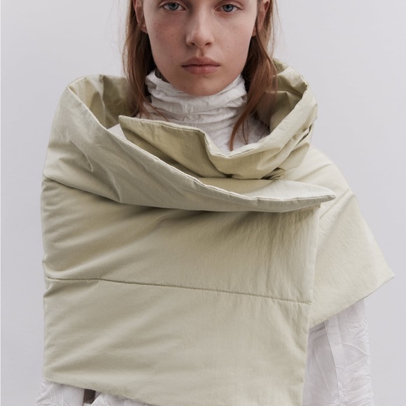 Zara quilted scarf LIMITED EDITION - Picture 3 of 9